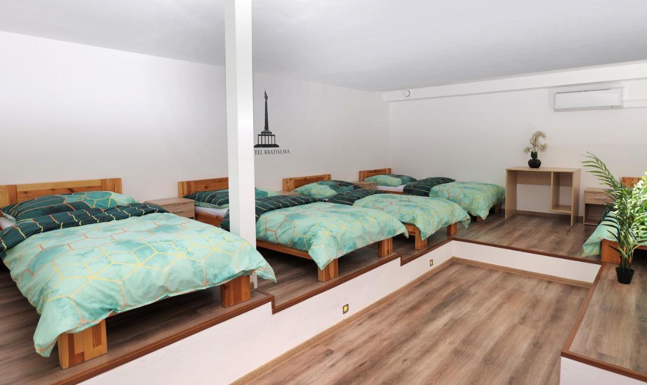 Hostel Old Town 브라티슬라바 외부 사진