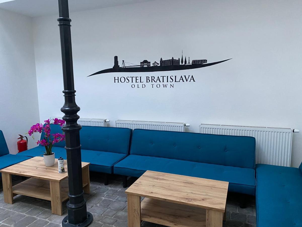 Hostel Old Town 브라티슬라바 외부 사진