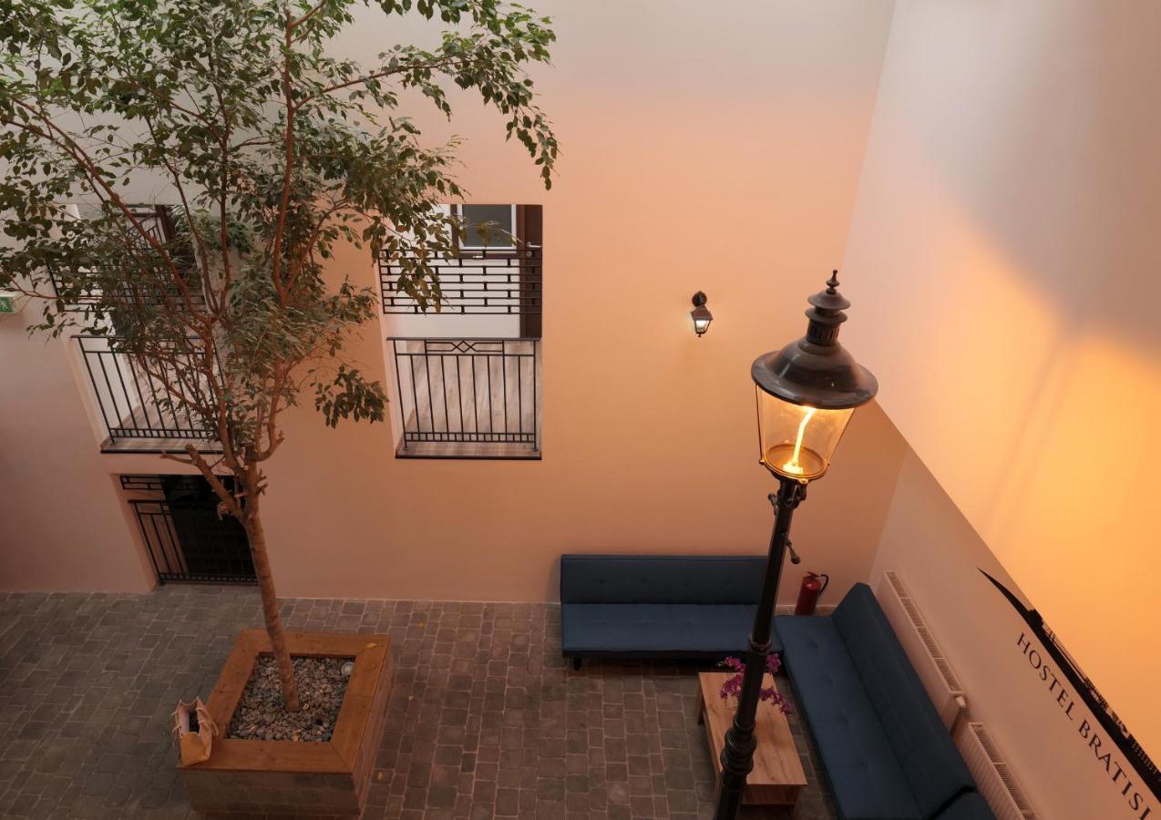 Hostel Old Town 브라티슬라바 외부 사진