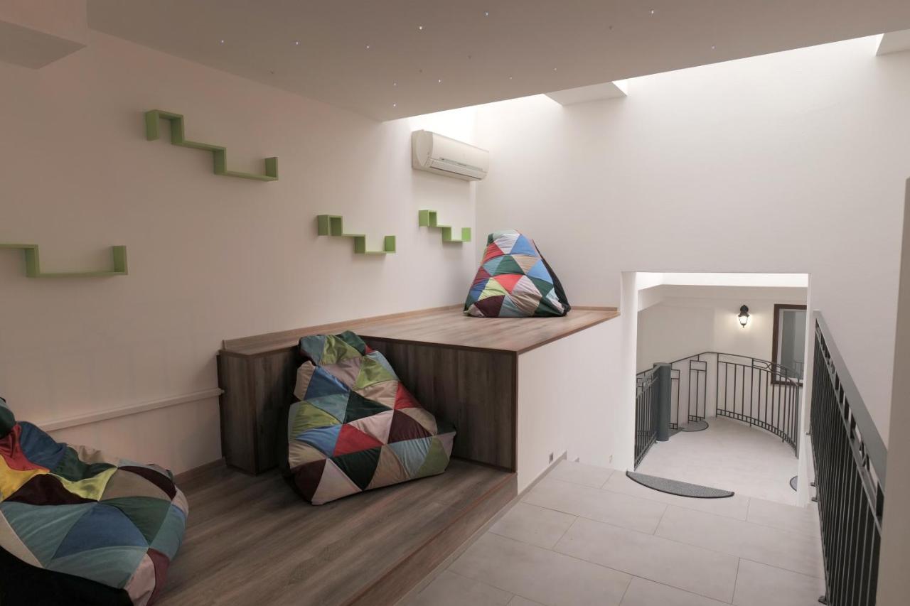 Hostel Old Town 브라티슬라바 외부 사진