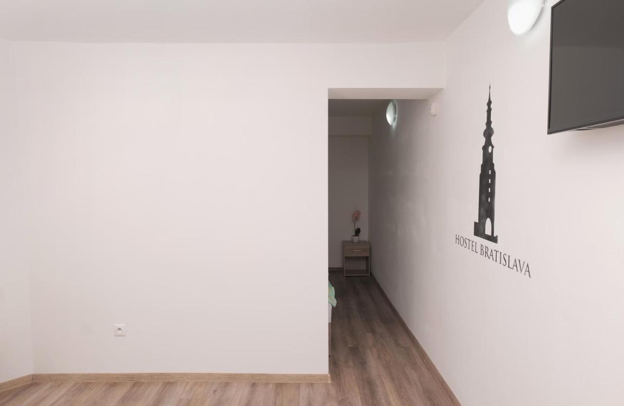 Hostel Old Town 브라티슬라바 외부 사진