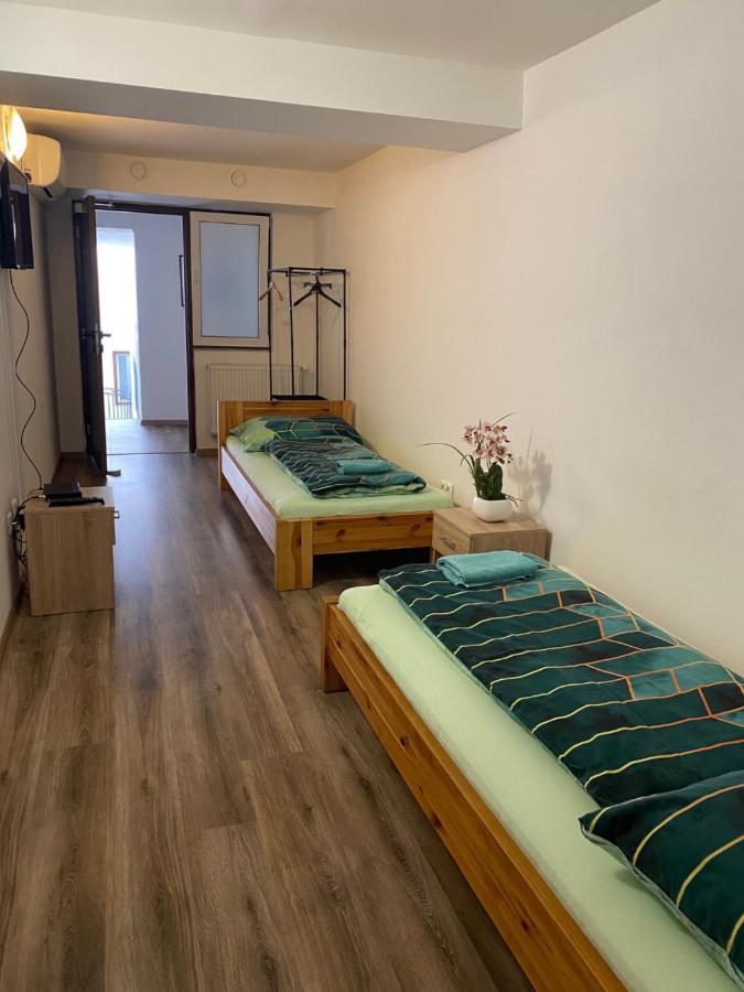 Hostel Old Town 브라티슬라바 외부 사진